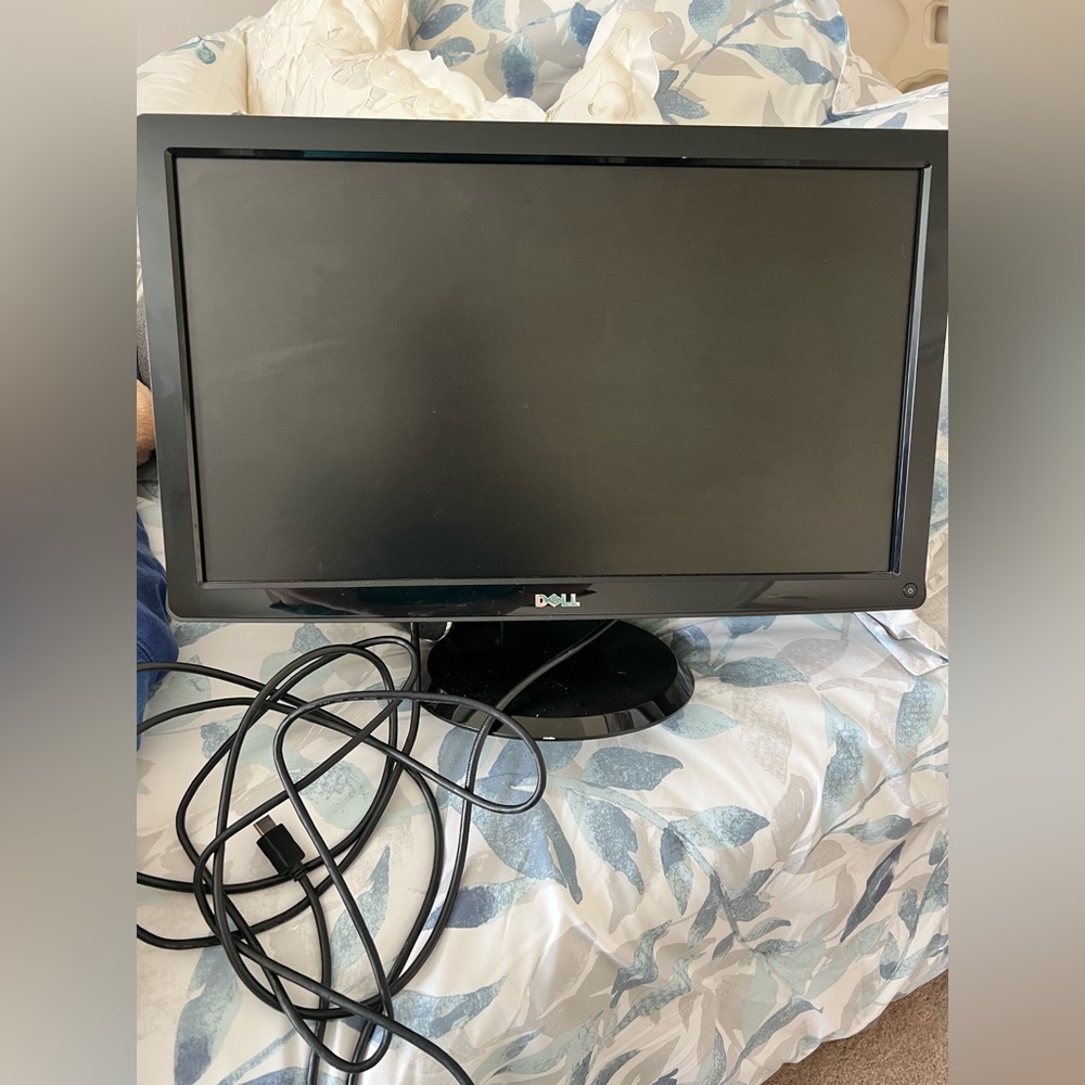 Dell computer monitor with cable